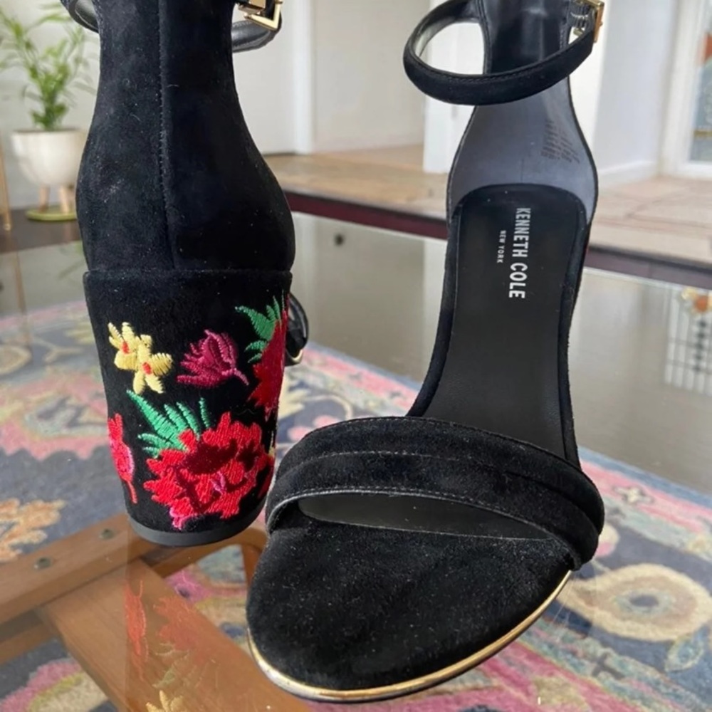 Kenneth Cole Floral Embroidered Heels